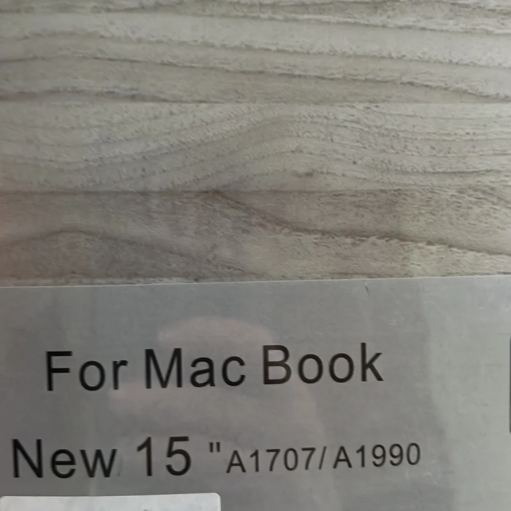 NWT hard shell cover for Mac Book 15” A1707/A1990 lap top